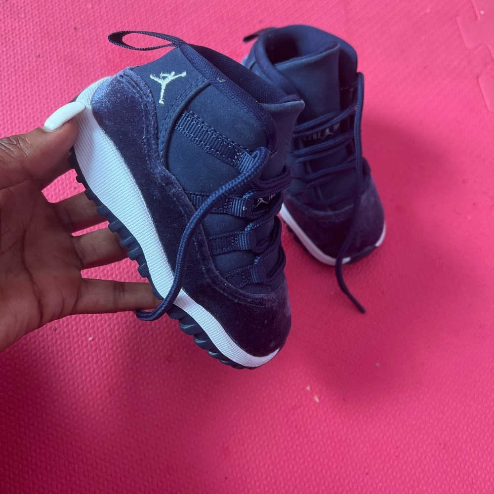 Jordan 11 retro - Picture 2 of 6